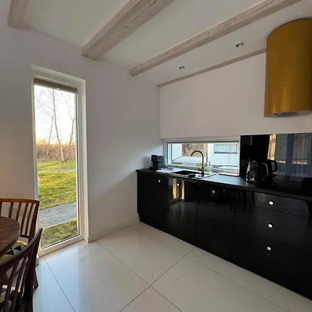 別荘 Biale Tarasy *